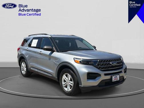 Iconic Silver Metallic 2023 Ford Explorer XLT