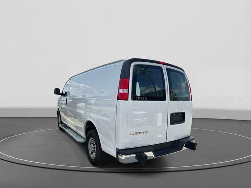 Summit White 2024 Chevrolet Express 2500 Work Van