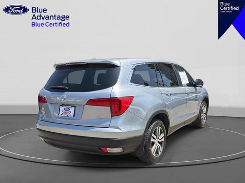 Lunar Silver Metallic 2017 Honda Pilot EX-L