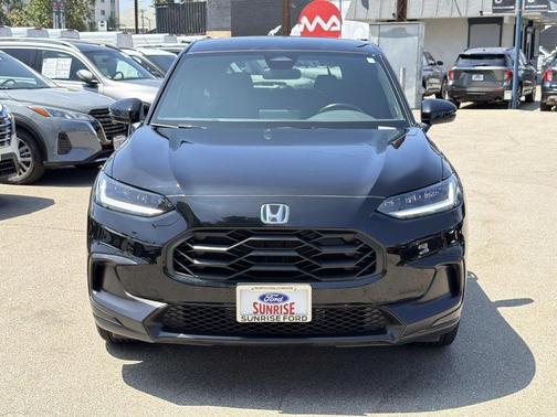 Crystal Black Pearl 2025 Honda HR-V Sport