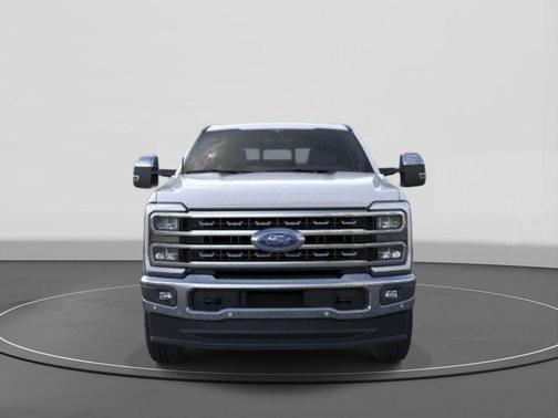 Oxford White 2026 Ford F-350 Lariat Super Duty