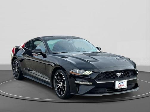 2020 Ford Mustang EcoBoost