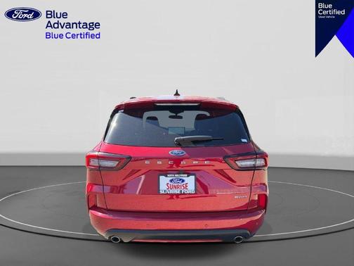 Rapid Red Metallic Tinted Clearcoat 2024 Ford Escape ST-Line