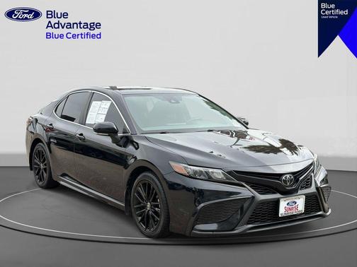 Midnight Black Metallic 2023 Toyota Camry SE