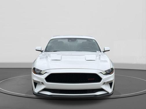 Oxford White 2022 Ford Mustang GT Premium