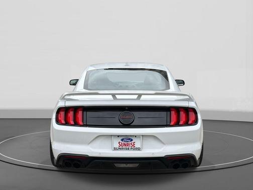 Oxford White 2022 Ford Mustang GT Premium