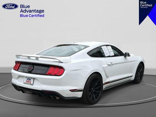 Oxford White 2022 Ford Mustang GT Premium