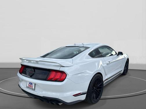 Oxford White 2022 Ford Mustang GT Premium