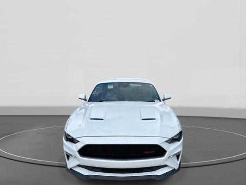 Oxford White 2022 Ford Mustang GT Premium