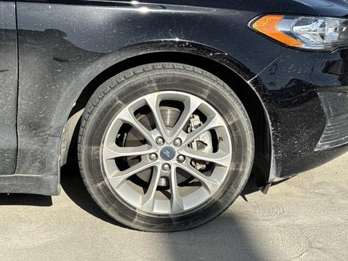 2020 Ford Fusion Hybrid SE