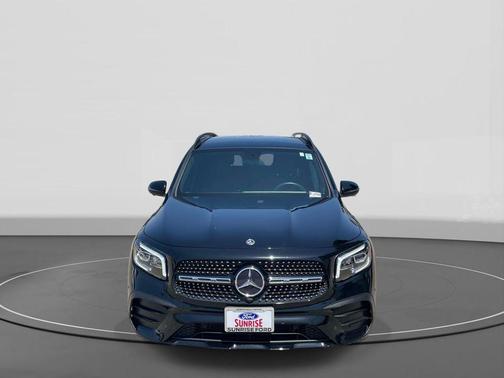 Midnight Black 2023 Mercedes-Benz GLB 250 Base