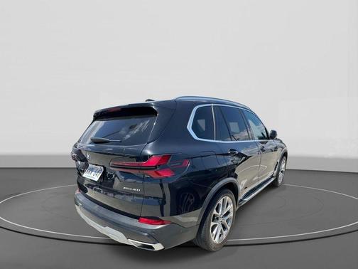 Black Sapphire Metallic 2024 BMW X5 xDrive40i