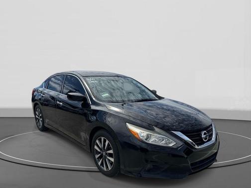 Super Black Clearcoat 2017 Nissan Altima 2.5 SV