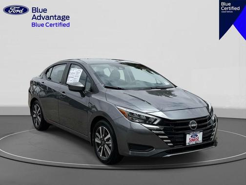 Gun Metallic 2025 Nissan Versa 1.6 SV