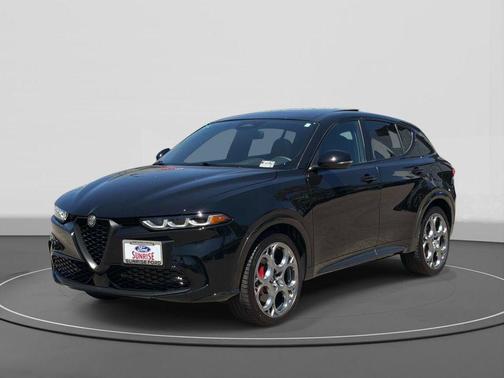 Alfa Black 2024 Alfa Romeo Tonale Veloce