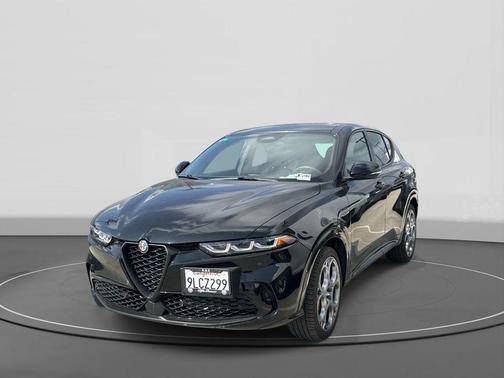 Alfa Black 2024 Alfa Romeo Tonale Veloce