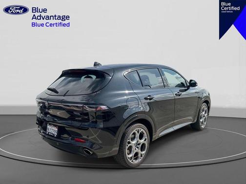 Alfa Black 2024 Alfa Romeo Tonale Veloce