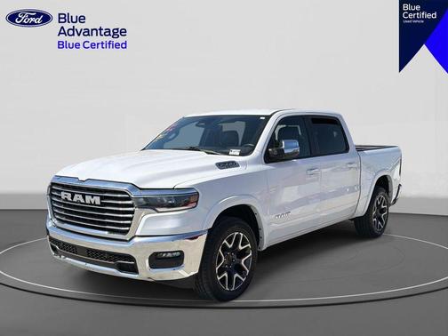 Bright White Clearcoat 2025 RAM 1500 Laramie