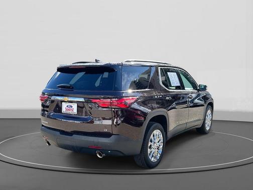 2022 Chevrolet Traverse LT Leather