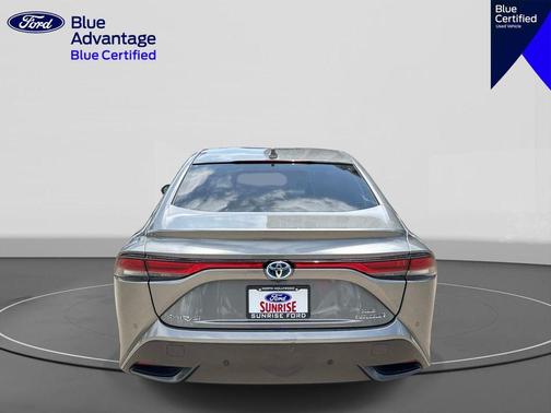 Metal 2022 Toyota Mirai XLE