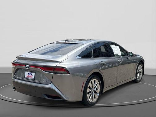 Metal 2022 Toyota Mirai XLE