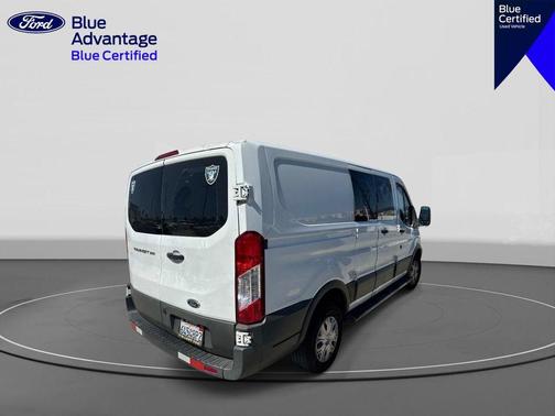 Oxford White 2017 Ford Transit-250 Base