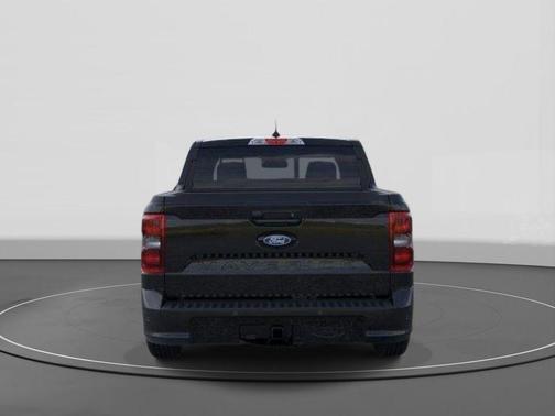 Shadow Black 2026 Ford Maverick Lobo High