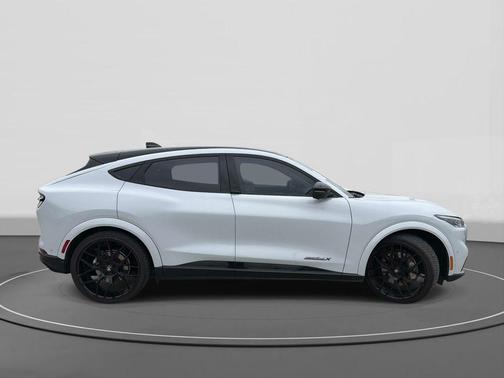 Space White Metallic 2023 Ford Mustang Mach-E Premium