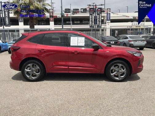 Rapid Red Metallic Tinted Clearcoat 2023 Ford Escape ST-Line