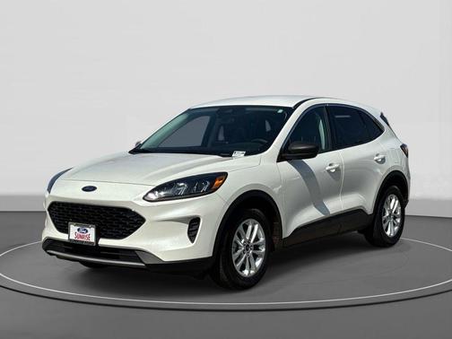 Star White 2022 Ford Escape SE