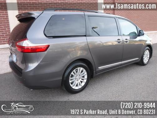 2017 Toyota Sienna XLE Premium