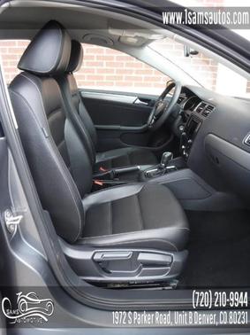 Platinum Gray Metallic 2018 Volkswagen Jetta 1.4T Wolfsburg Edition