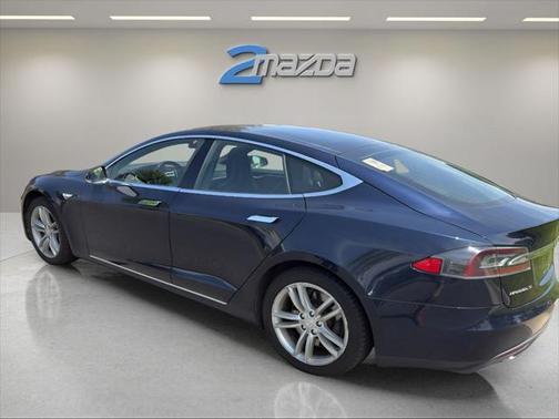 2015 Tesla Model S 85