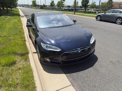 2015 Tesla Model S 85