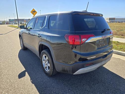 2019 GMC Acadia SLE-1