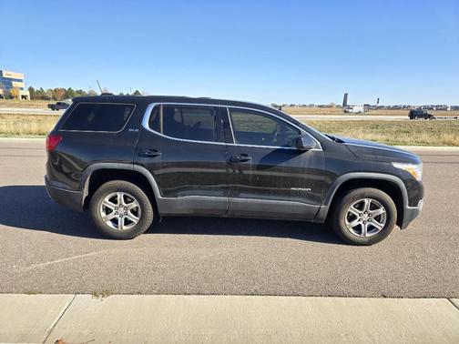 2019 GMC Acadia SLE-1