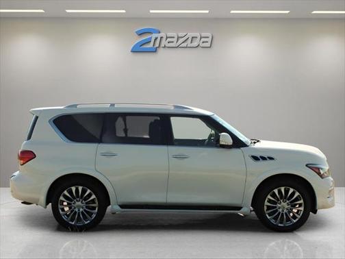 2017 INFINITI QX80 Base
