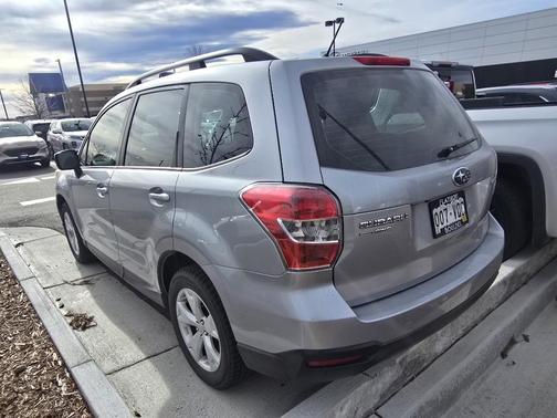 2015 Subaru Forester 2.5i