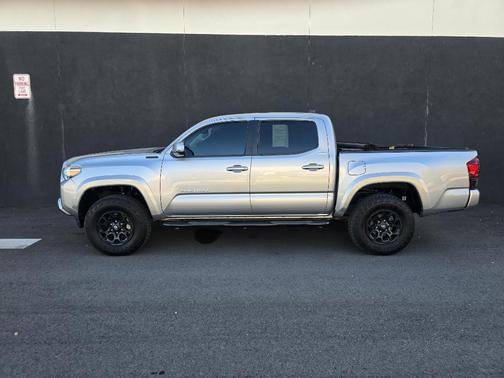 2020 Toyota Tacoma SR5