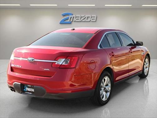 2010 Ford Taurus SEL