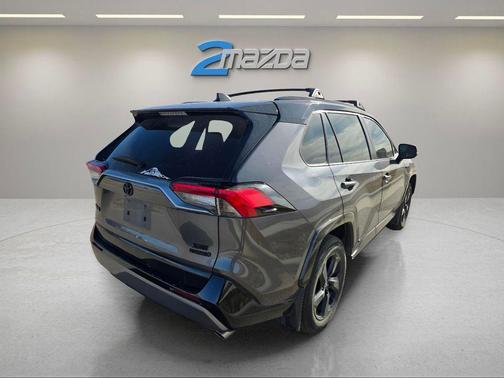 2020 Toyota RAV4 Hybrid SE