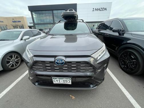 2020 Toyota RAV4 Hybrid SE