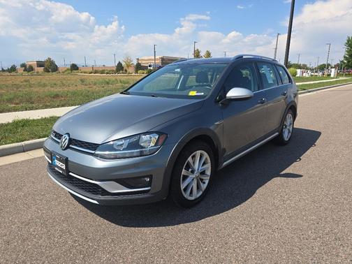 2019 Volkswagen Golf Alltrack TSI S