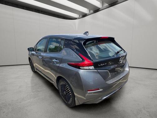 Gun Metallic 2024 Nissan Leaf SV PLUS
