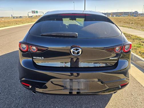 2025 Mazda Mazda3 FWD w/Preferred Package