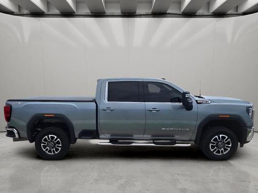 Sterling Metallic 2025 GMC Sierra 2500 SLE