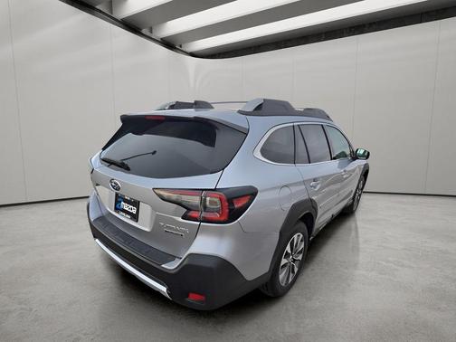 2024 Subaru Outback Touring