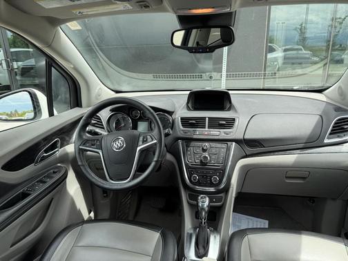White Pearl Tricoat 2014 Buick Encore Leather