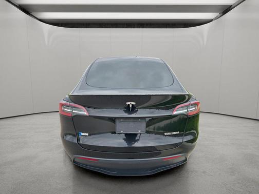 Solid Black 2022 Tesla Model Y Performance Dual Motor All-Wheel Drive