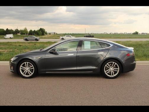 2015 Tesla Model S P85D
